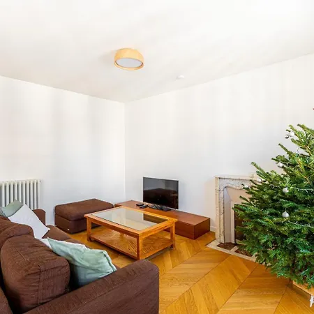 Guestready - Confort Familial Avec Balcon Apartment Paris