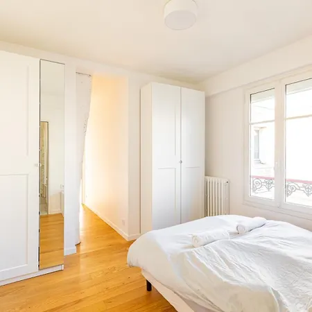 Guestready - Confort Familial Avec Balcon * Paris
